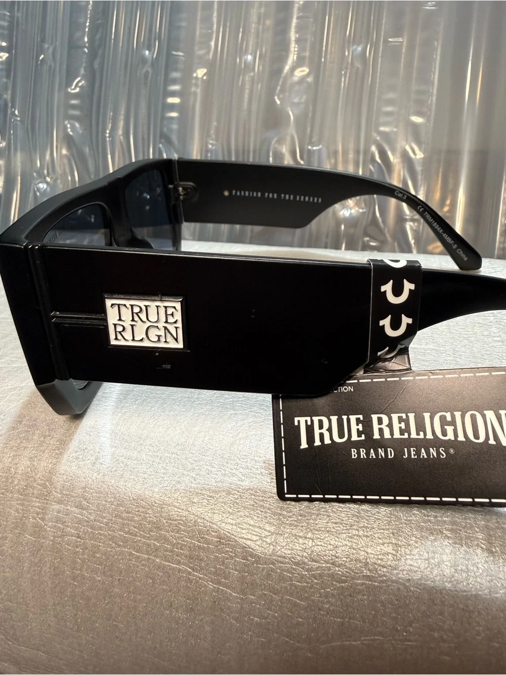 True Religion-UniSex TRM1894X-4MBF-S Matte Black Oversized Square Sunglasses NWT